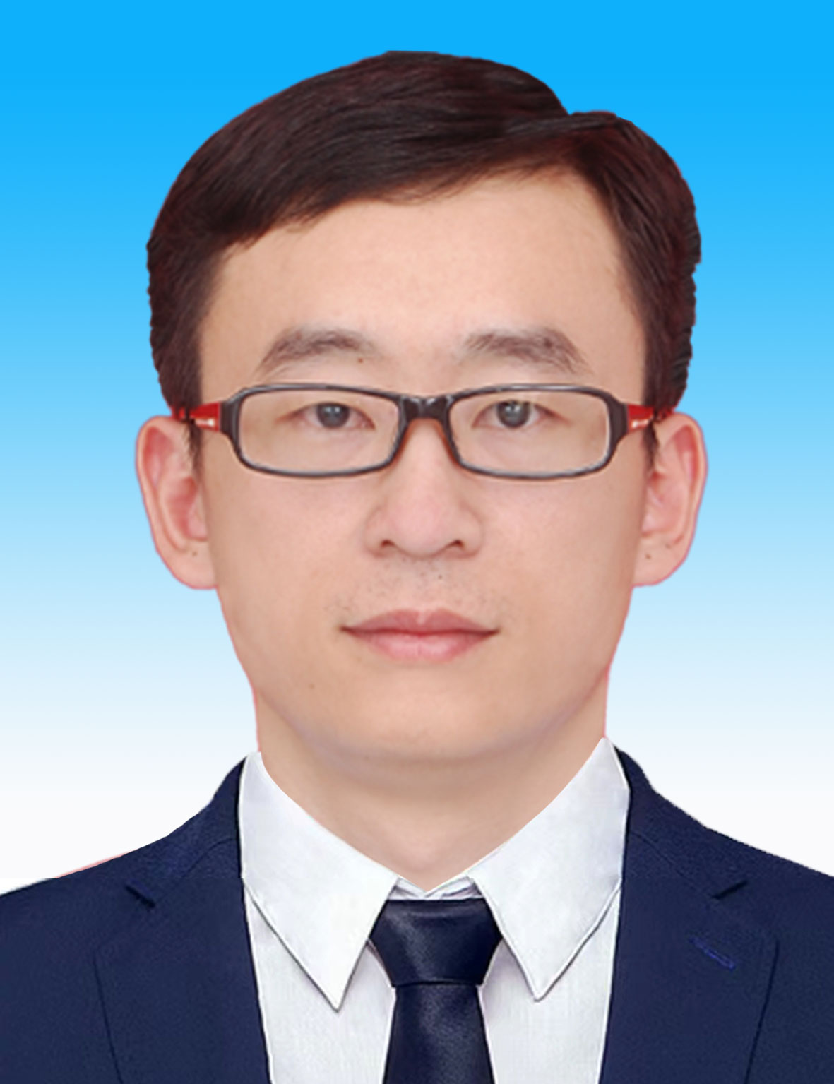 張毅.jpg
